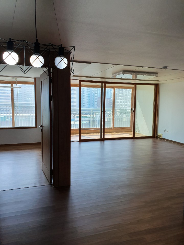 1785021397_g9qBr15z_512a2d8943ef86284342f945da7ade868ff5b227.jpg 이미지크게보기