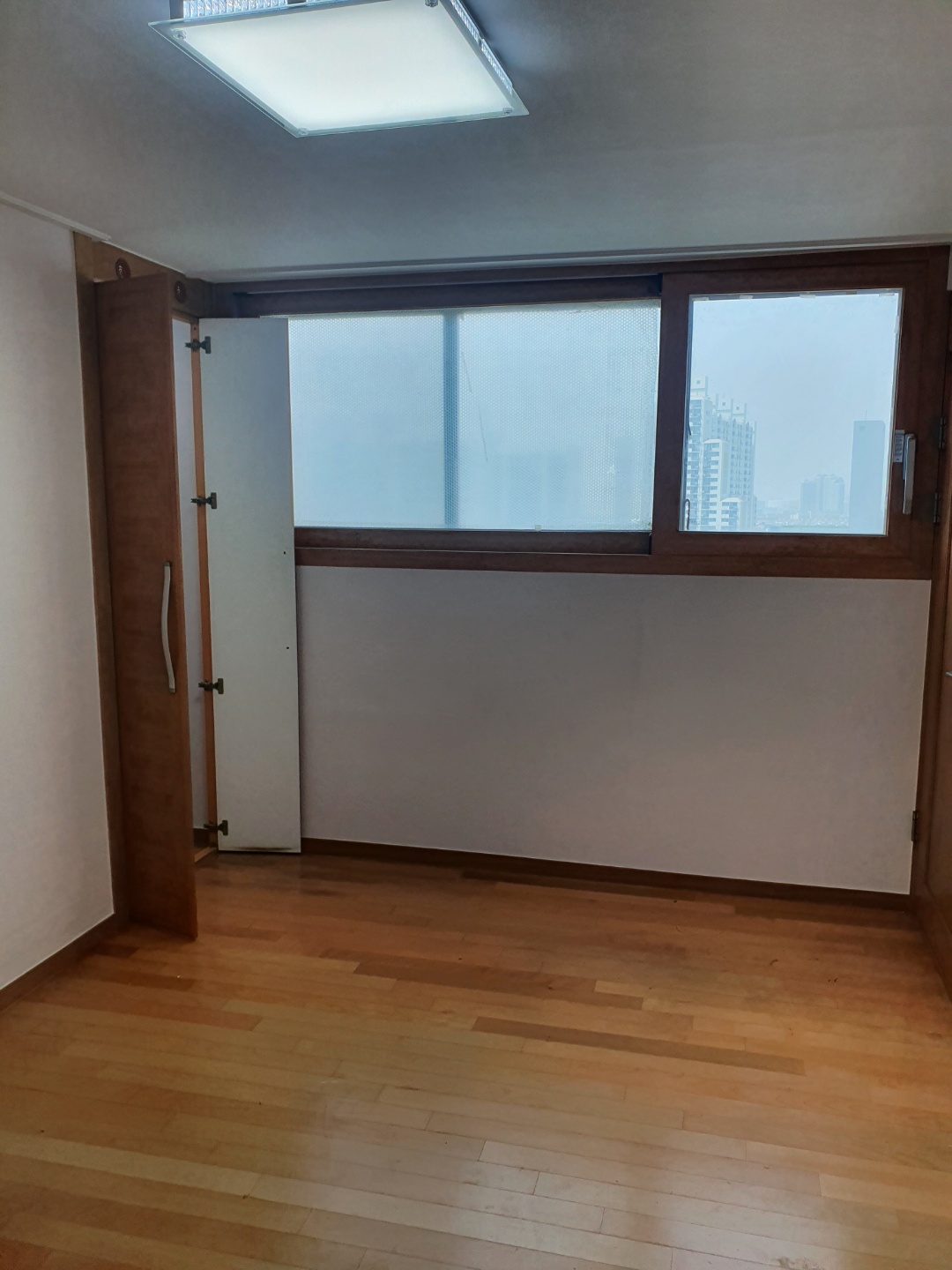 3024389957_FPNjGiRa_3bf8877c7bdfc593f34562aed94729035030b99c.jpg 이미지크게보기