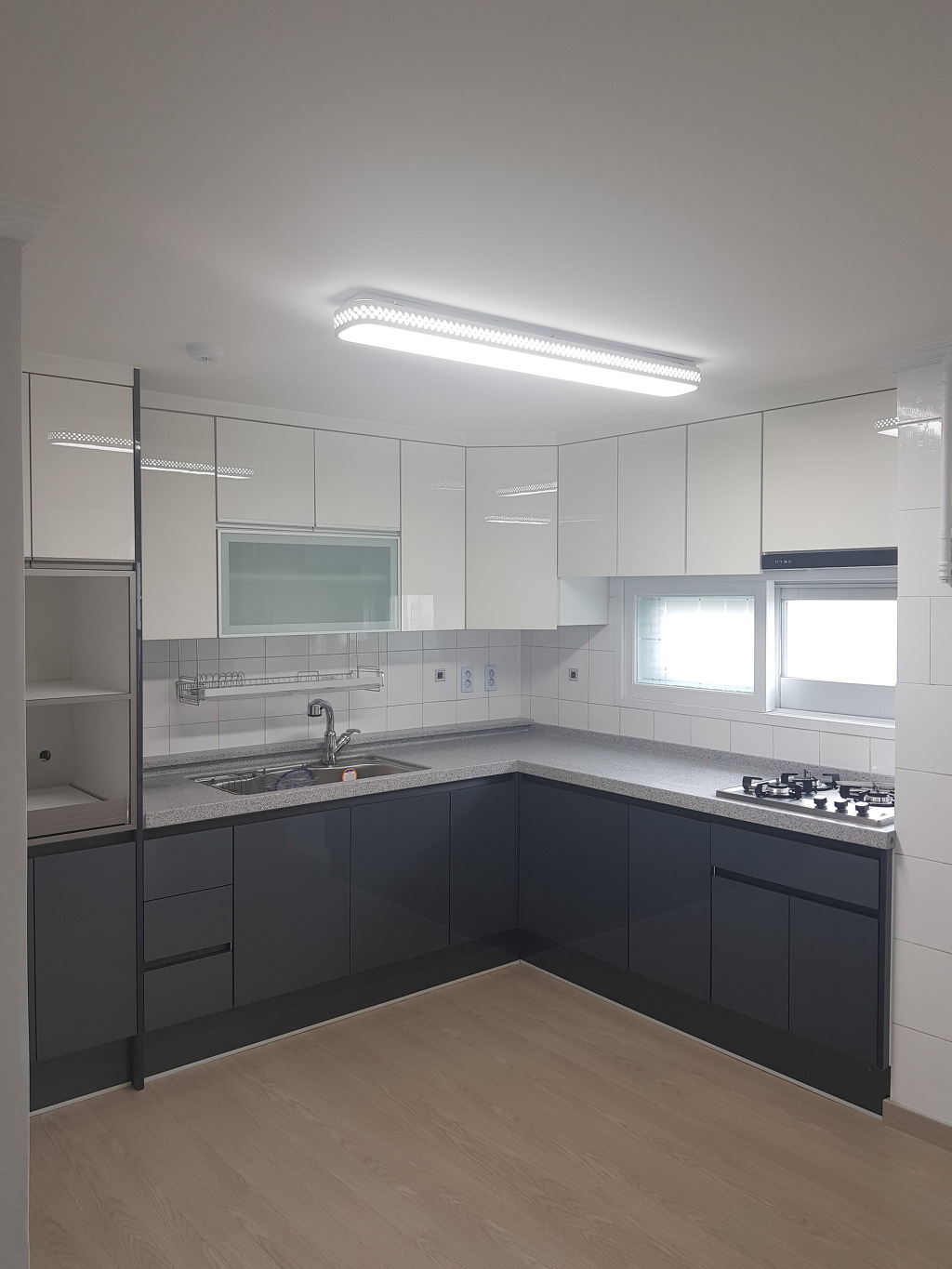 832901770_Ui3Tuxtn_88239e93aa7924aaf0af34114b3b77296106469d.jpg 이미지크게보기